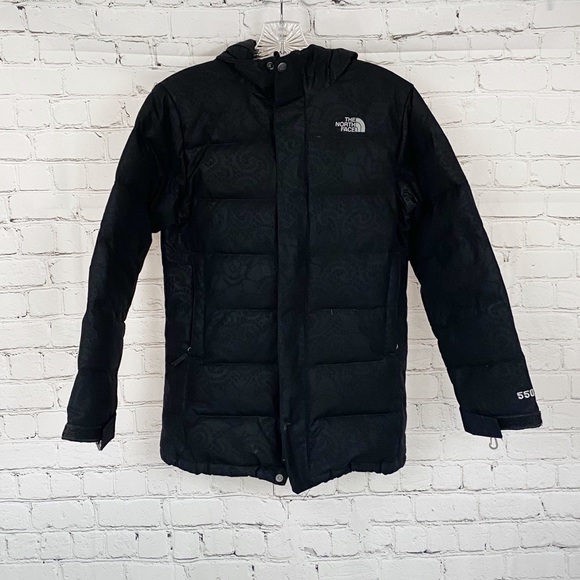 The North Face Jackets & Blazers - The North Face Puffer Flower Black Hooked Jackey S